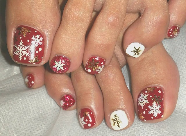 レッドゴールド雪ジェルネイル ネイルギャラリー 所沢駅 西所沢駅にあるネイルサロン Nail Salon For You